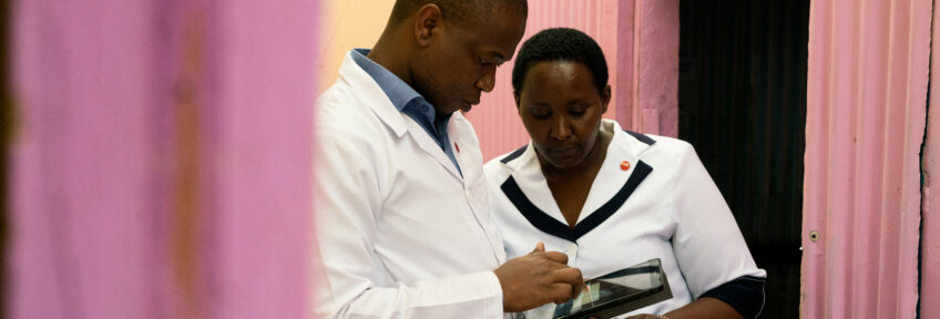 Clinical Officer and Nurse using MediCapt